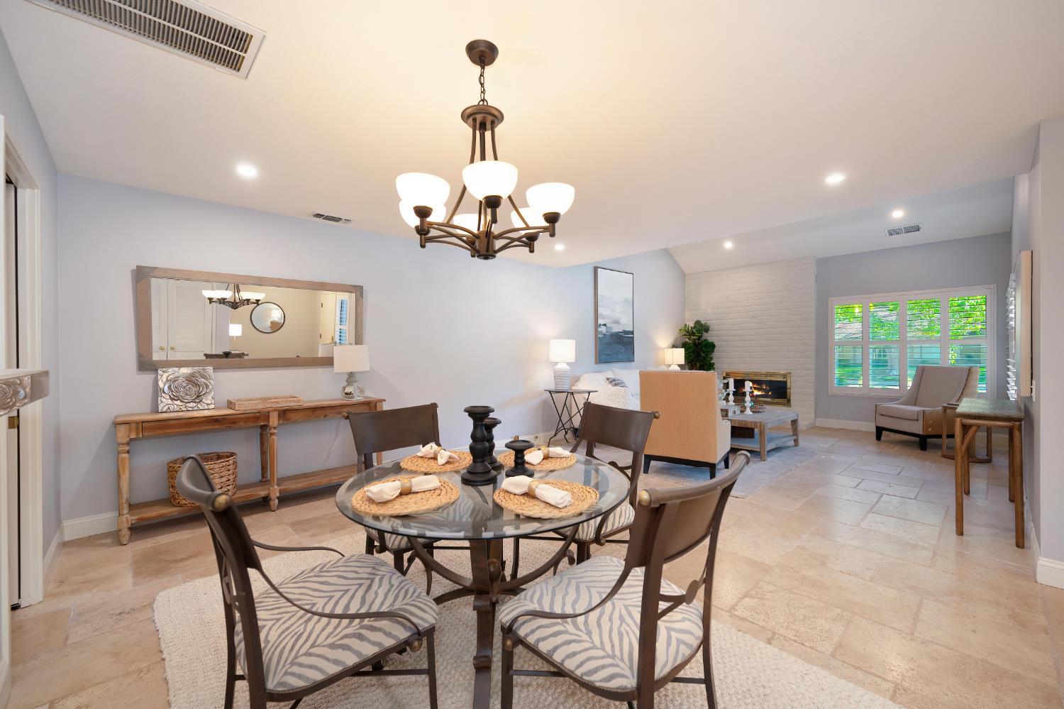 Detail Gallery Image 7 of 31 For 11415 Gold Country Blvd, Gold River,  CA 95670 - 3 Beds | 2/1 Baths