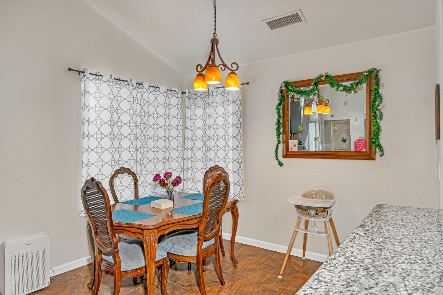 Detail Gallery Image 18 of 47 For 2200 Hanson Ave, Clovis,  CA 93611 - 3 Beds | 2 Baths