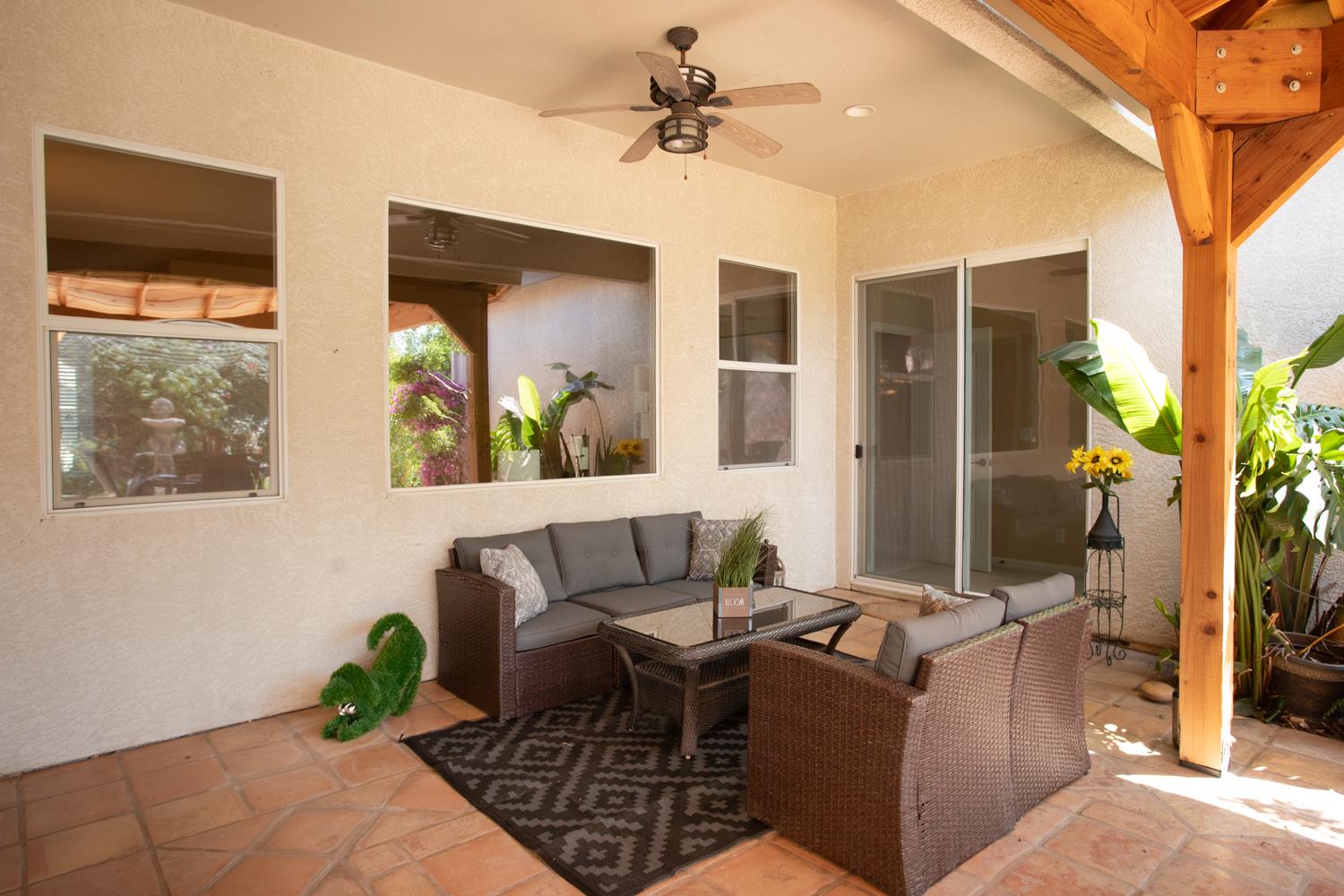 Detail Gallery Image 36 of 76 For 1868 Kendall Ct, Yuba City,  CA 95993 - 4 Beds | 2/1 Baths