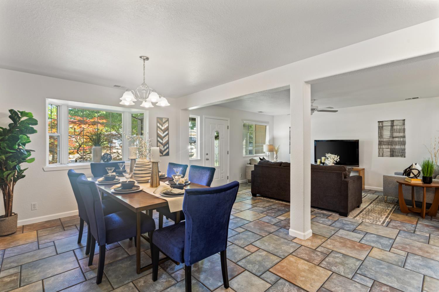 Detail Gallery Image 11 of 38 For 8782 Steven Ave, Orangevale,  CA 95662 - 4 Beds | 3 Baths