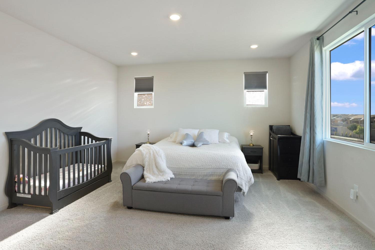 Detail Gallery Image 32 of 64 For 6925 Foraker Dr, Stockton,  CA 95219 - 5 Beds | 3/1 Baths