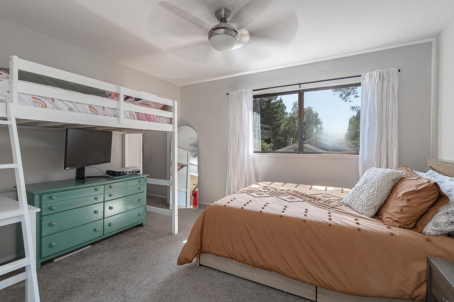 Clubhouse Way, Manteca, California image 28