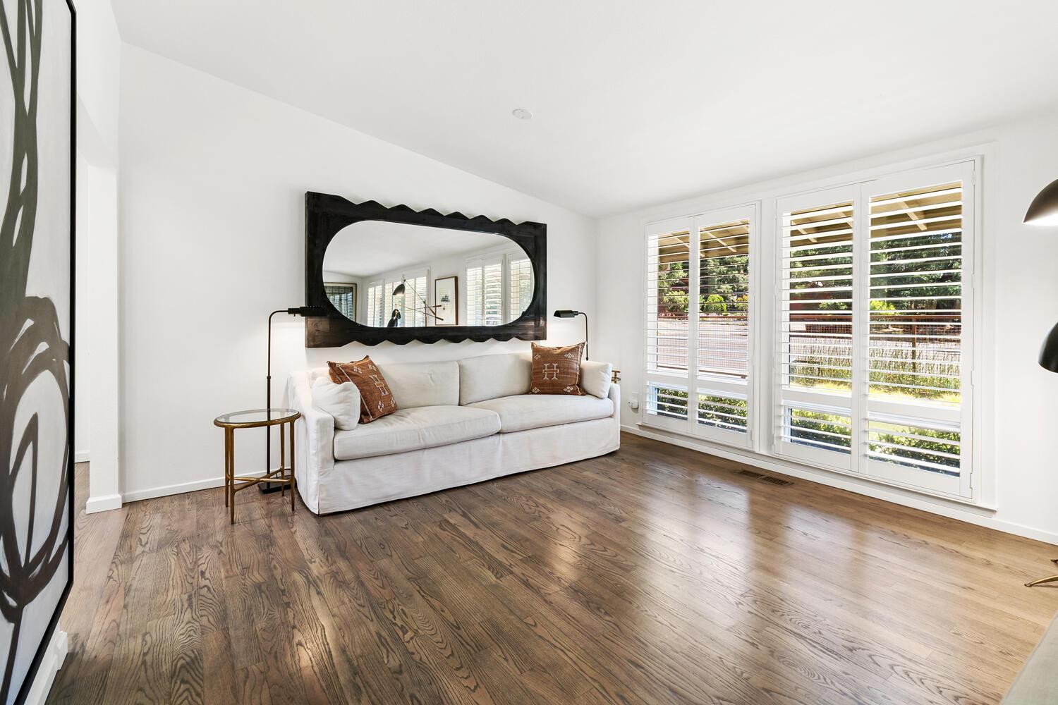 Detail Gallery Image 10 of 82 For 5910 River Glen Court, Carmichael,  CA 95608 - 4 Beds | 2/1 Baths