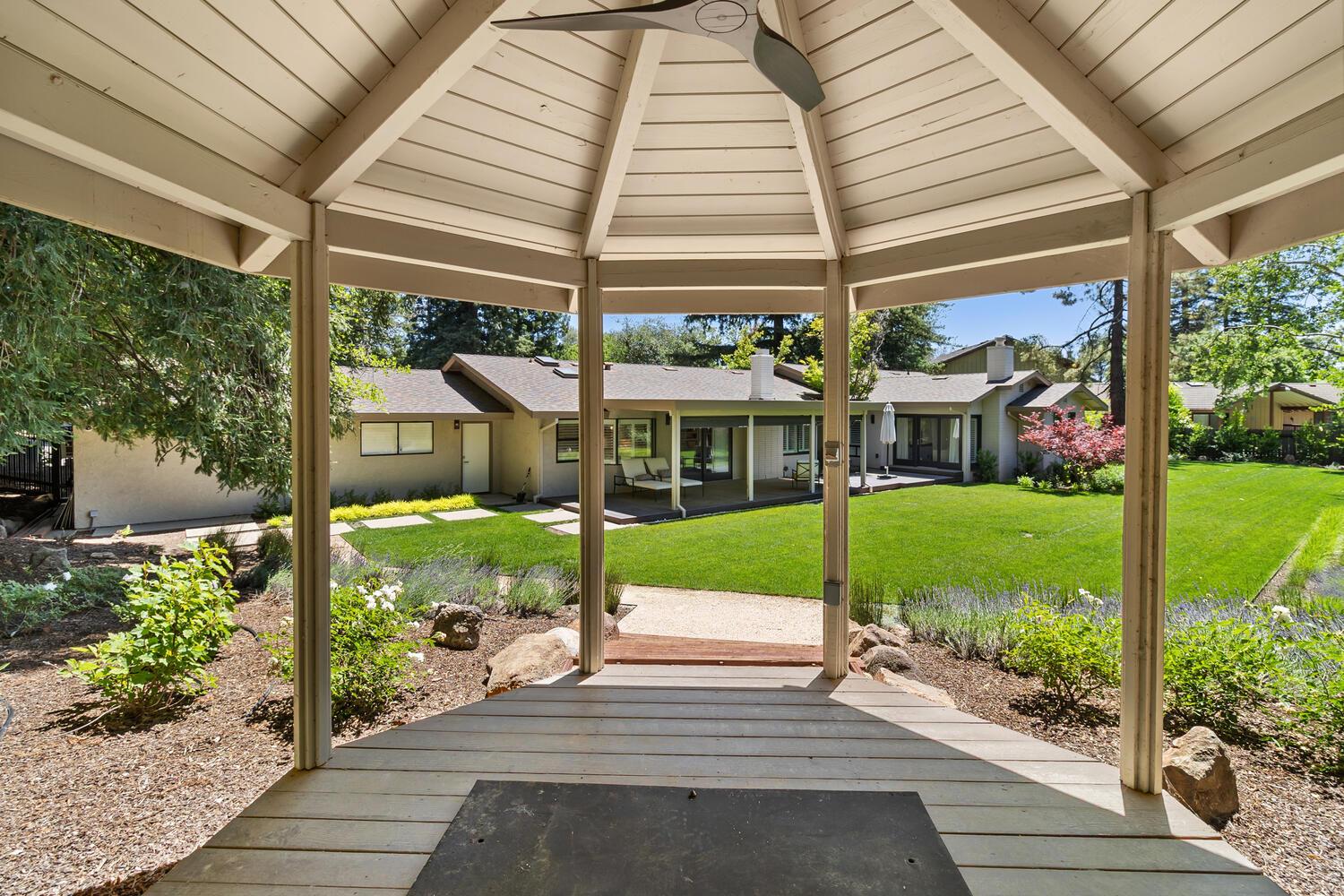 Detail Gallery Image 66 of 82 For 5910 River Glen Court, Carmichael,  CA 95608 - 4 Beds | 2/1 Baths