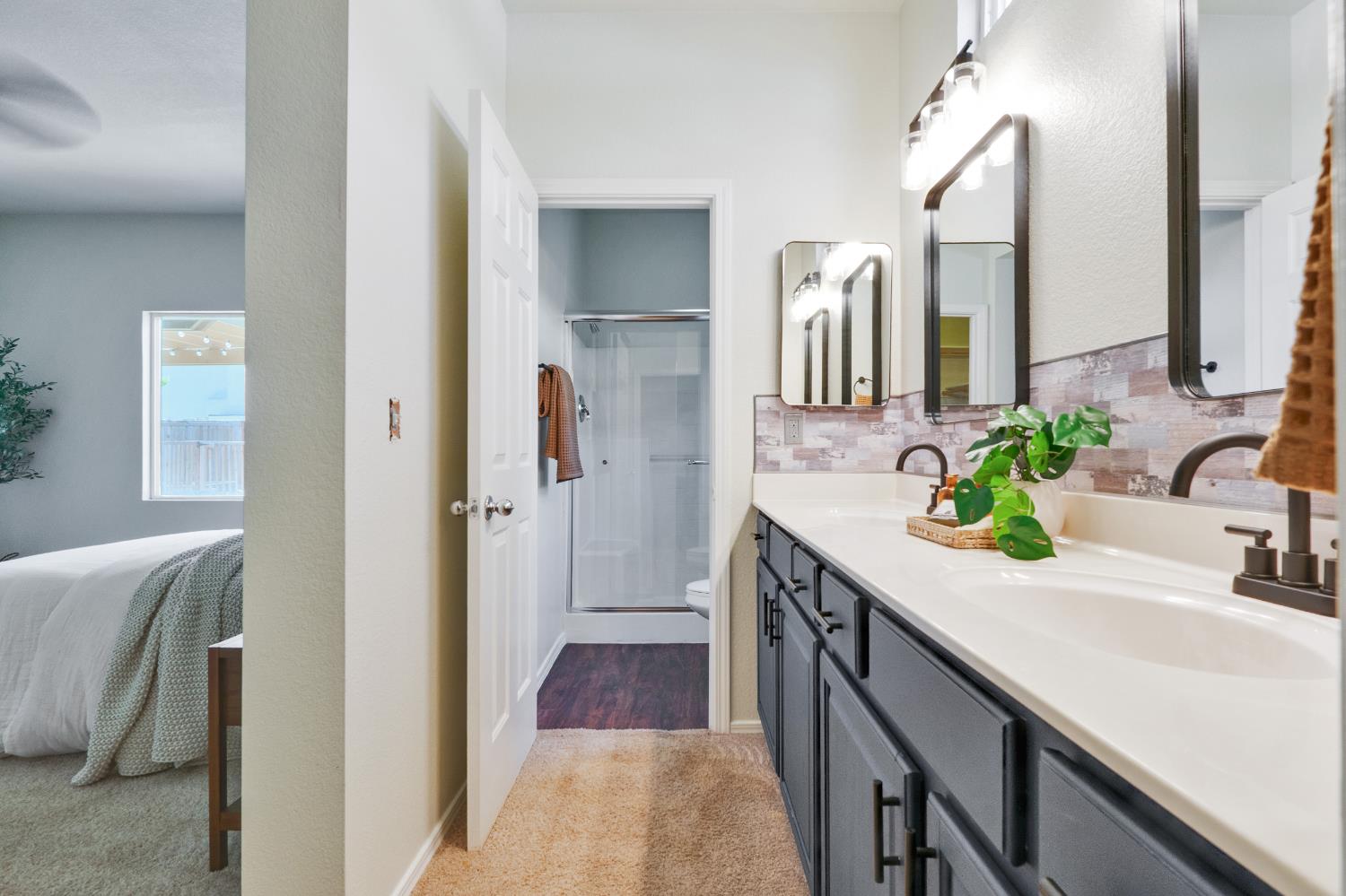 Detail Gallery Image 15 of 34 For 9588 Fetlock Way, Elk Grove,  CA 95624 - 3 Beds | 2 Baths