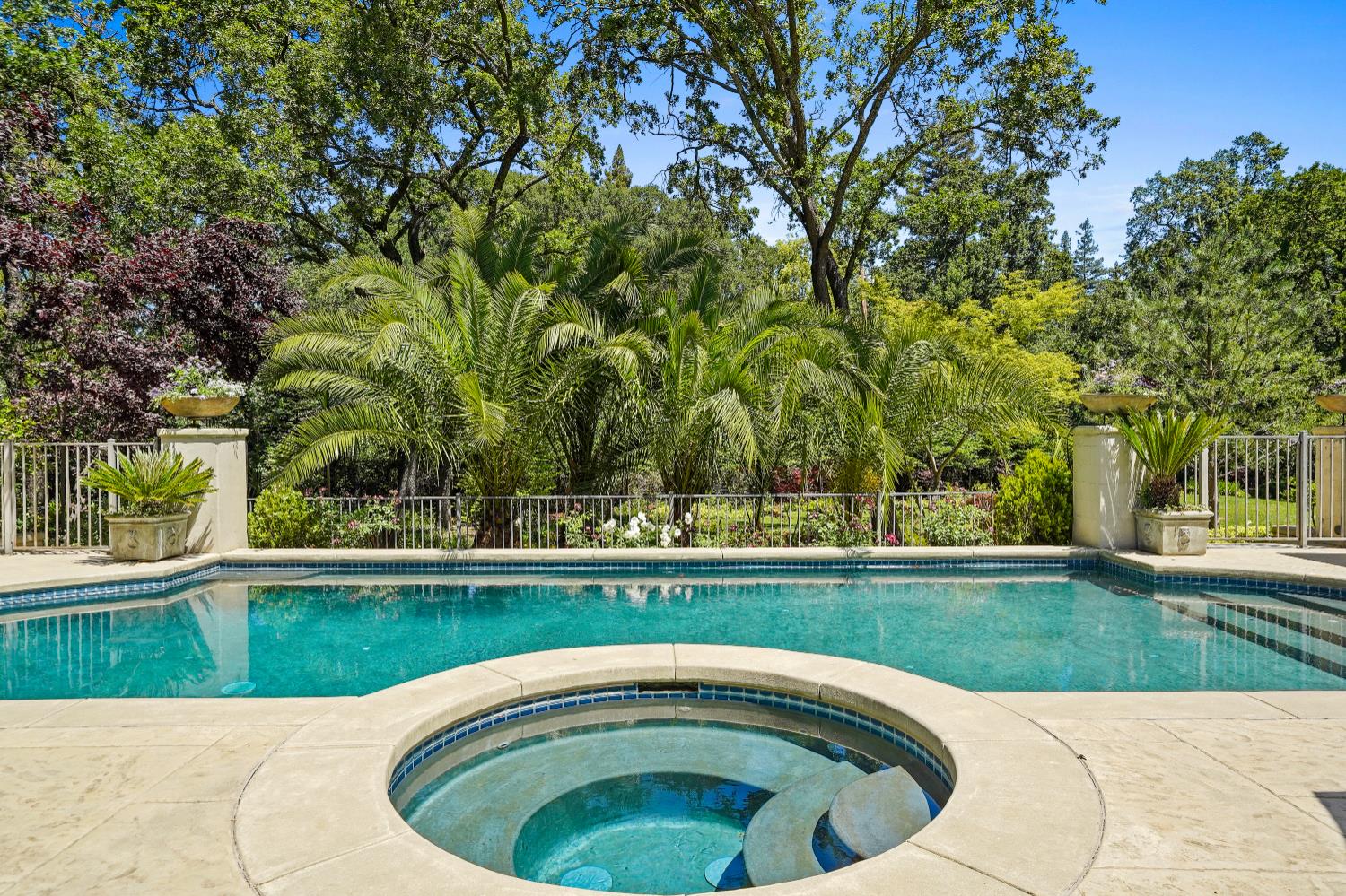Detail Gallery Image 51 of 89 For 510 Knightsbridge Ln, Sacramento,  CA 95864 - 6 Beds | 4/1 Baths