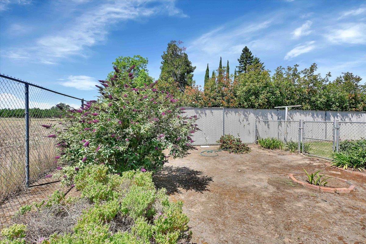 Detail Gallery Image 32 of 33 For 2410 N Township Rd, Yuba City,  CA 95993 - 3 Beds | 2 Baths