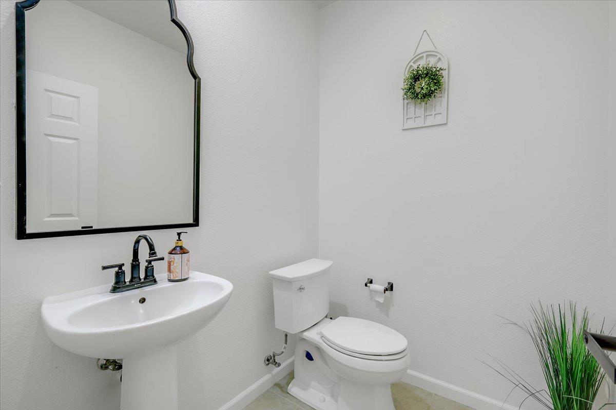 Detail Gallery Image 22 of 47 For 2189 Stonewater Dr, Yuba City,  CA 95991 - 4 Beds | 2/1 Baths