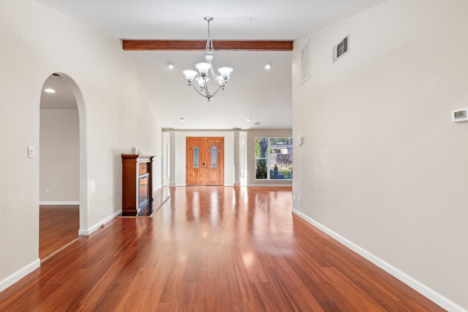 Detail Gallery Image 14 of 49 For 7948 Orange Ave, Fair Oaks,  CA 95628 - 4 Beds | 3 Baths