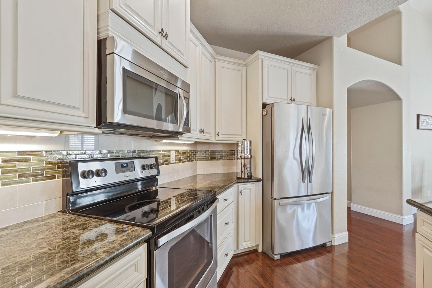 Detail Gallery Image 11 of 36 For 890 Alder Pl, Lodi,  CA 95242 - 3 Beds | 2 Baths