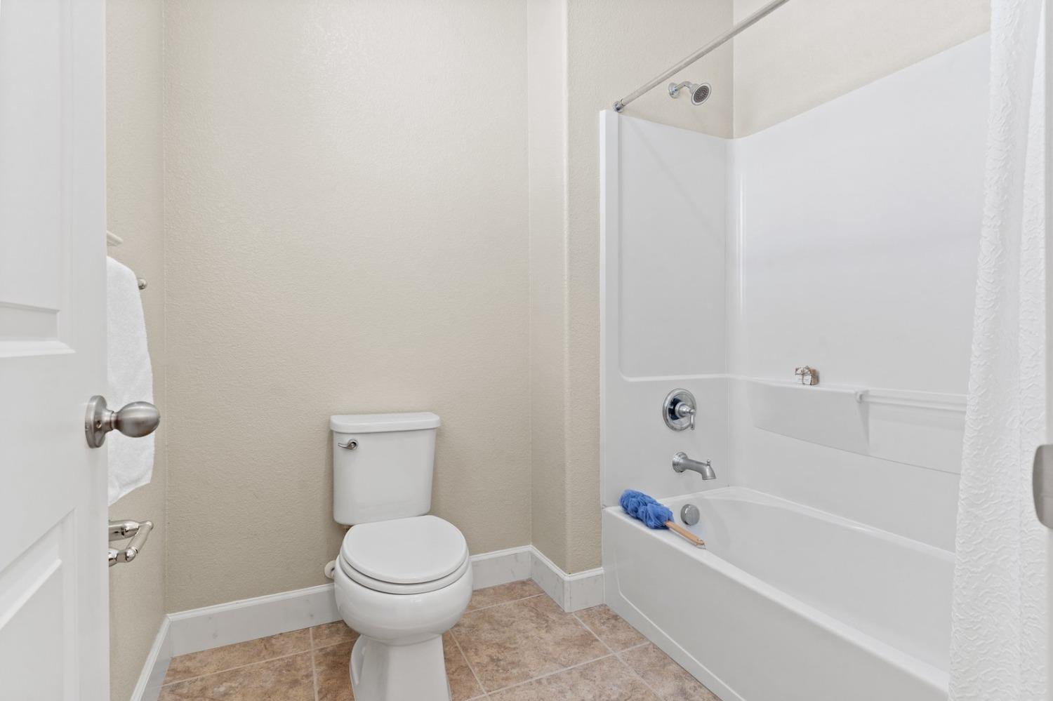 Detail Gallery Image 44 of 73 For 6307 Lookout Pass Way, Rocklin,  CA 95765 - 4 Beds | 3/1 Baths