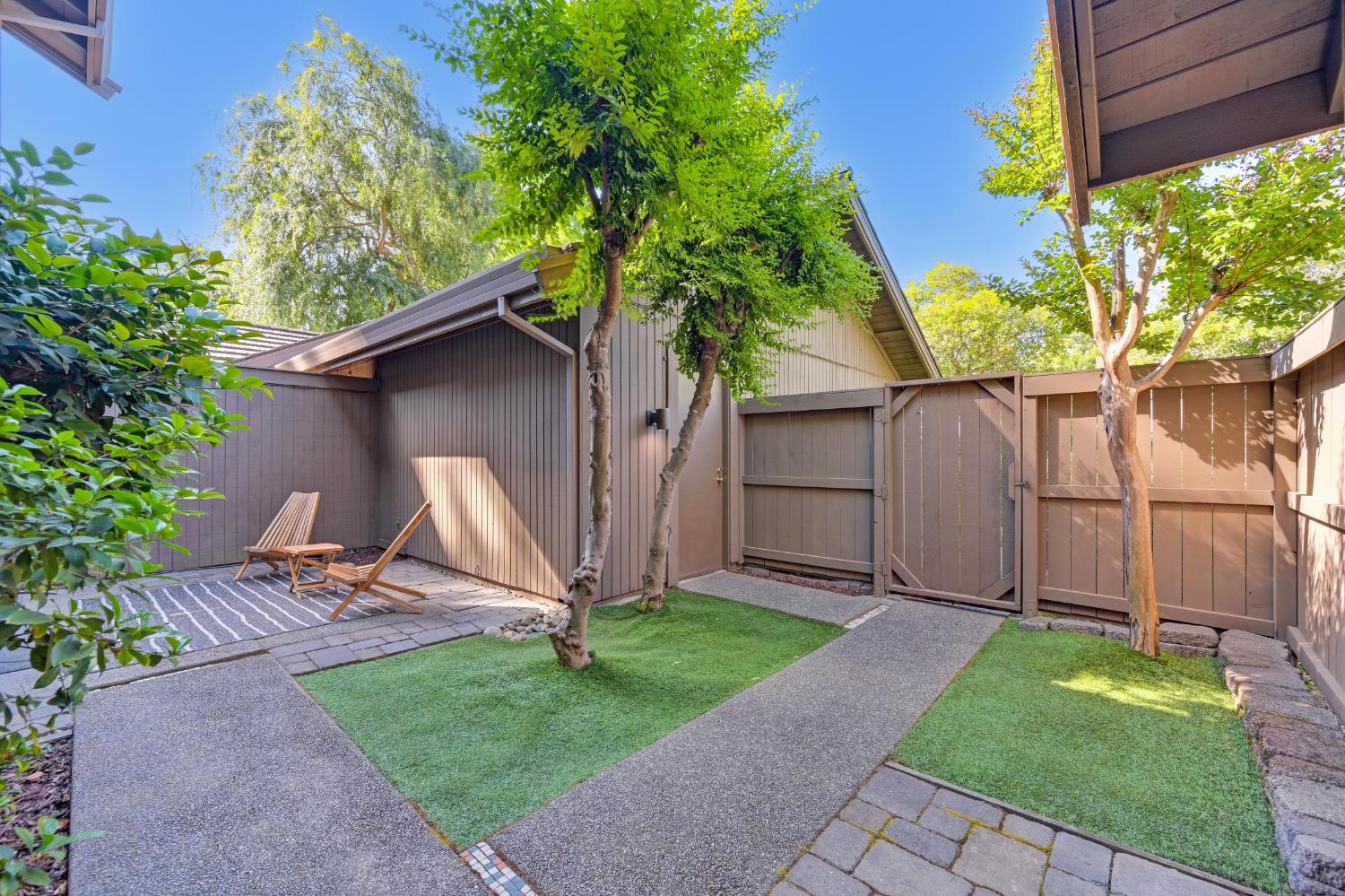 Detail Gallery Image 29 of 31 For 11415 Gold Country Blvd, Gold River,  CA 95670 - 3 Beds | 2/1 Baths