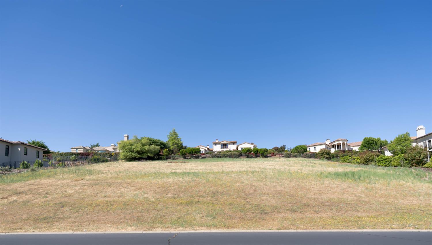 Detail Gallery Image 2 of 19 For 4332 Greenview Dr, El Dorado Hills,  CA 95762 - – Beds | – Baths