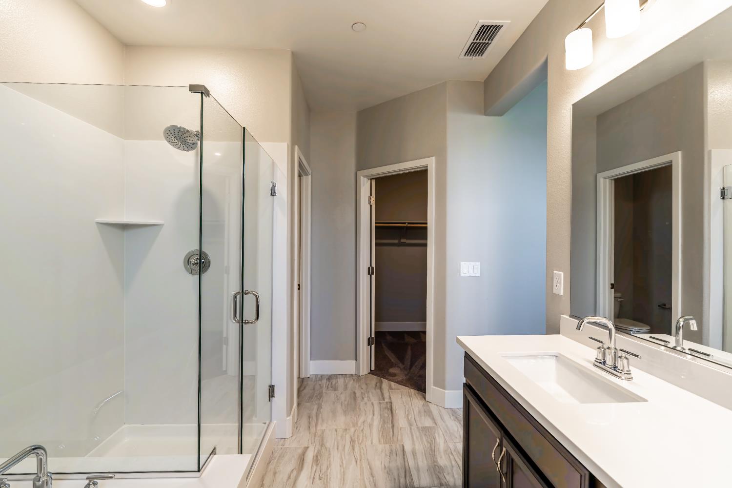 Detail Gallery Image 17 of 41 For 3080 Seaspray Walk, Sacramento,  CA 95833 - 3 Beds | 2/1 Baths