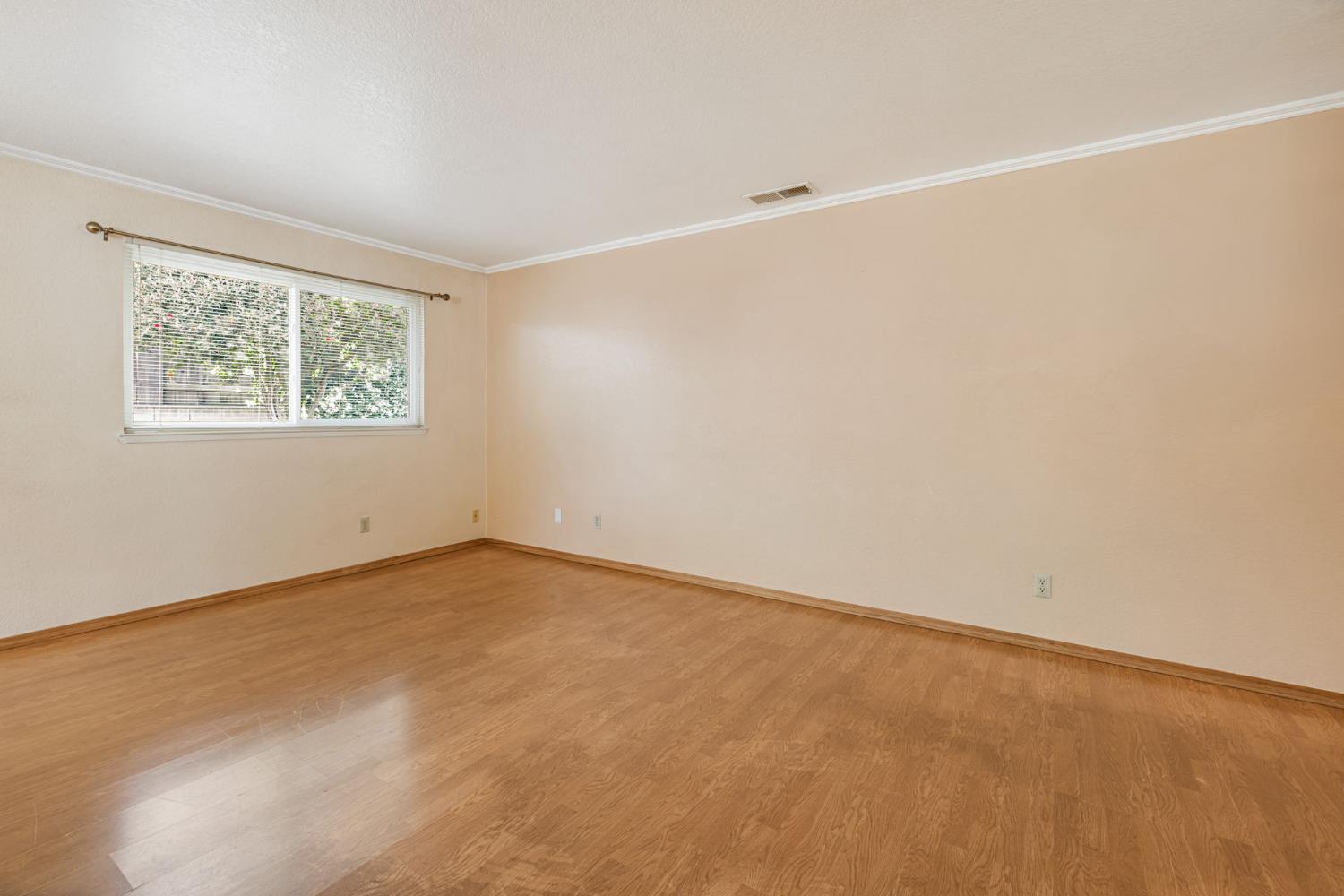 Detail Gallery Image 15 of 37 For 6818 Flaming Arrow Dr, Citrus Heights,  CA 95621 - 3 Beds | 2 Baths