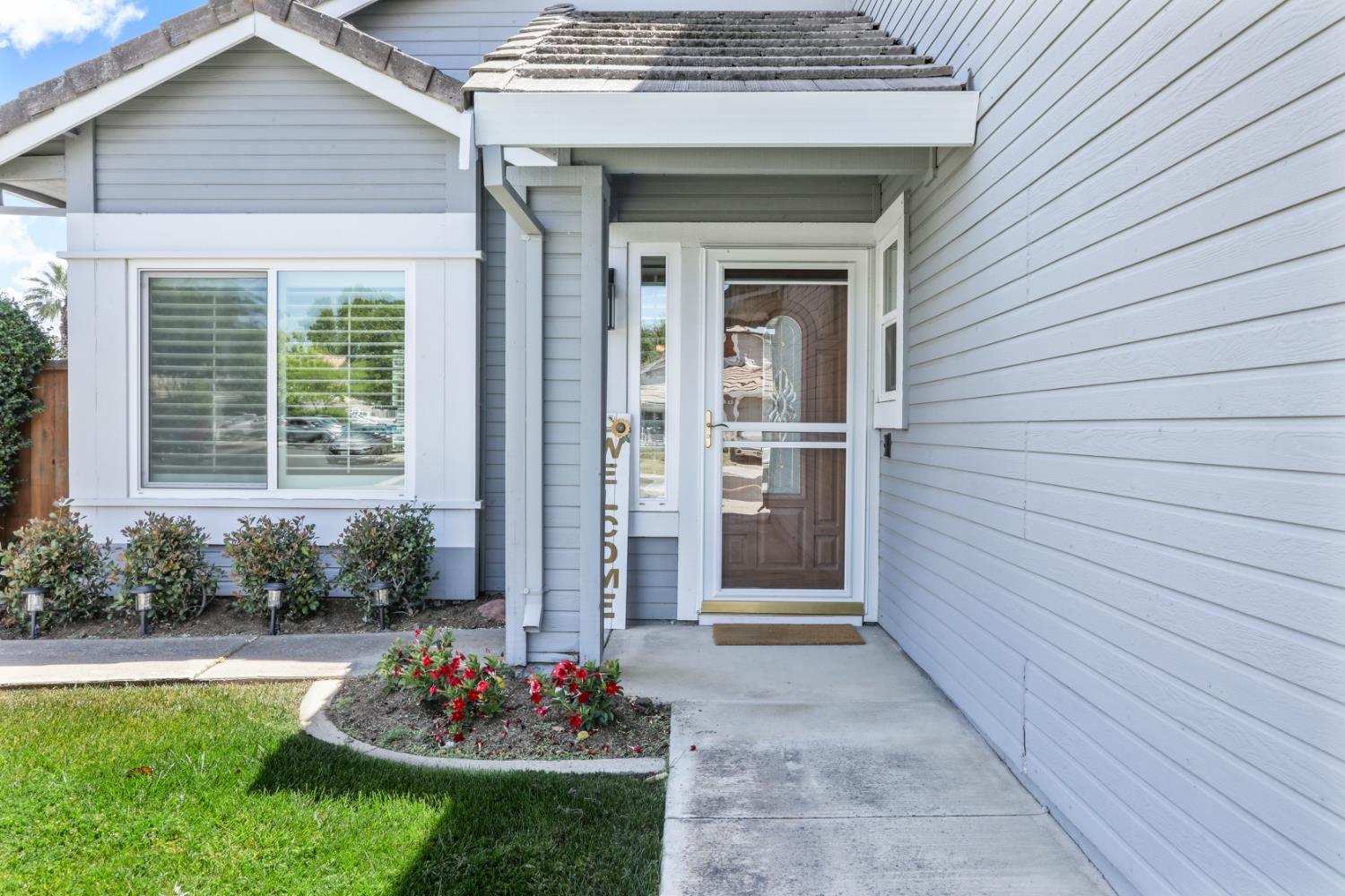 Detail Gallery Image 4 of 36 For 280 Arroyo Hondo Cir, Tracy,  CA 95376 - 3 Beds | 2/1 Baths