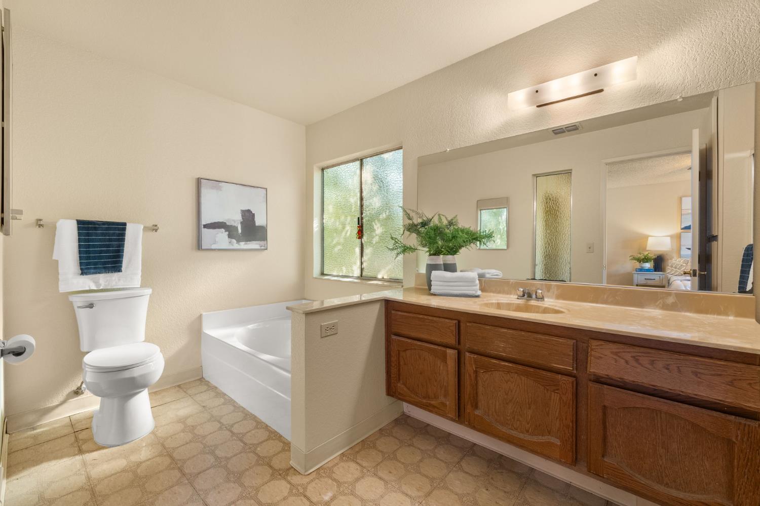 Detail Gallery Image 34 of 40 For 4195 Amapola Way, Sacramento,  CA 95823 - 4 Beds | 2/1 Baths