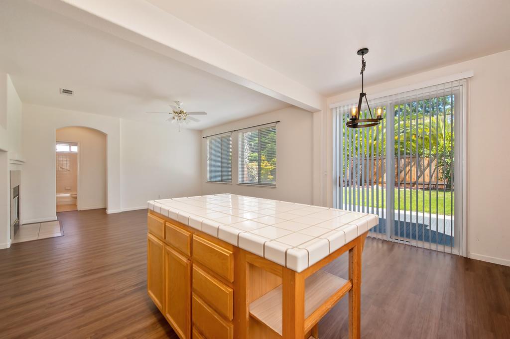 Detail Gallery Image 18 of 43 For 6437 Cormorant Cir, Rocklin,  CA 95765 - 4 Beds | 3 Baths