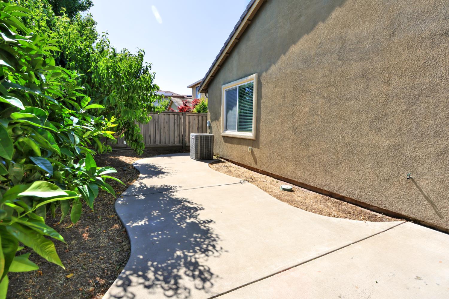 Detail Gallery Image 48 of 57 For 8012 Spiess Ct, Elk Grove,  CA 95757 - 4 Beds | 2 Baths