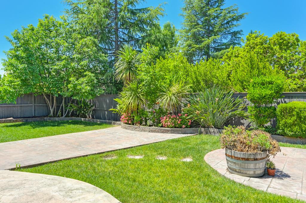 Detail Gallery Image 77 of 87 For 5729 Northborough Dr, Sacramento,  CA 95835 - 4 Beds | 3/1 Baths