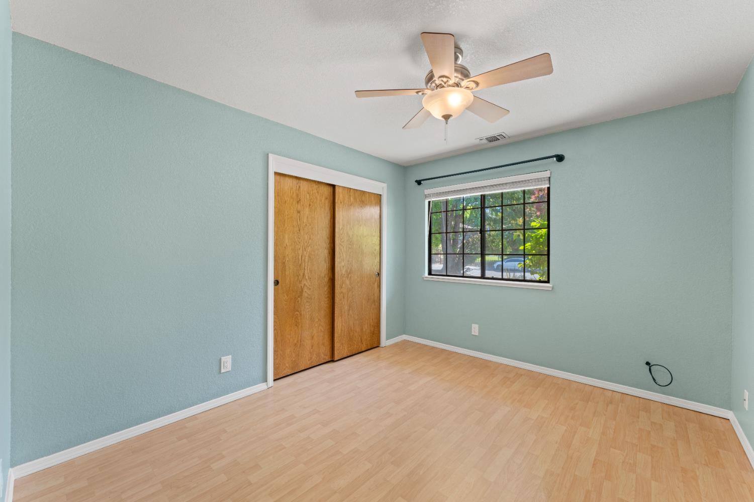Detail Gallery Image 16 of 41 For 241 Randall Dr, Folsom,  CA 95630 - 3 Beds | 2 Baths