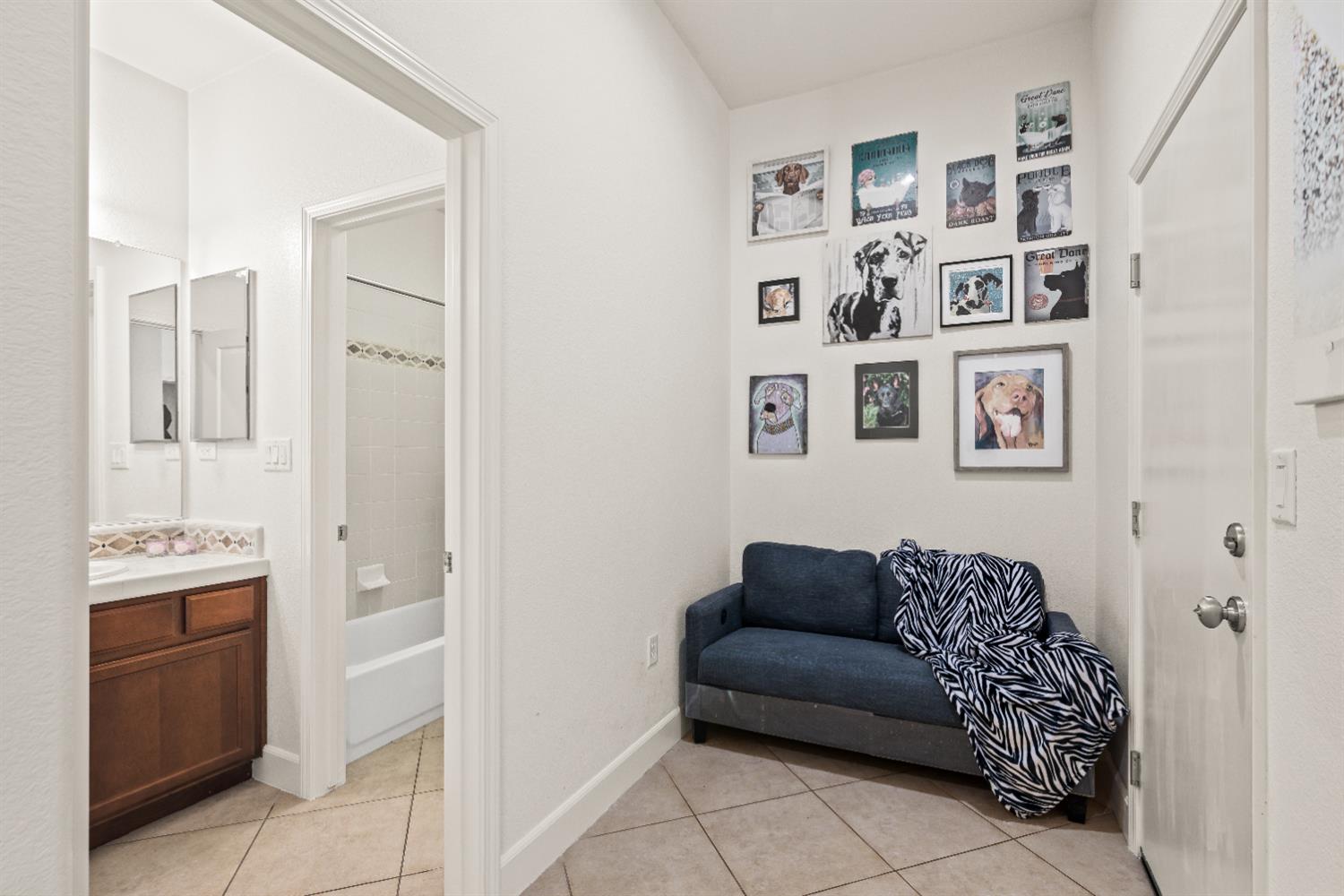 Detail Gallery Image 27 of 53 For 2100 Wyckford Blvd, Rocklin,  CA 95765 - 5 Beds | 4 Baths