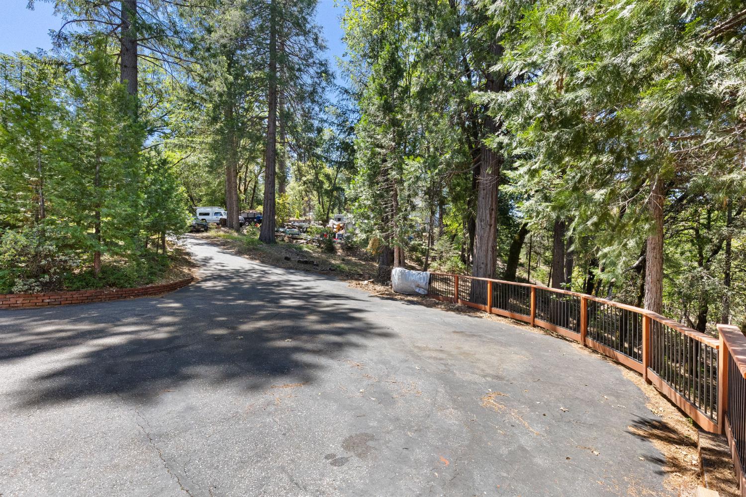 Detail Gallery Image 5 of 63 For 655 Secret Town Ln, Colfax,  CA 95713 - 4 Beds | 3 Baths