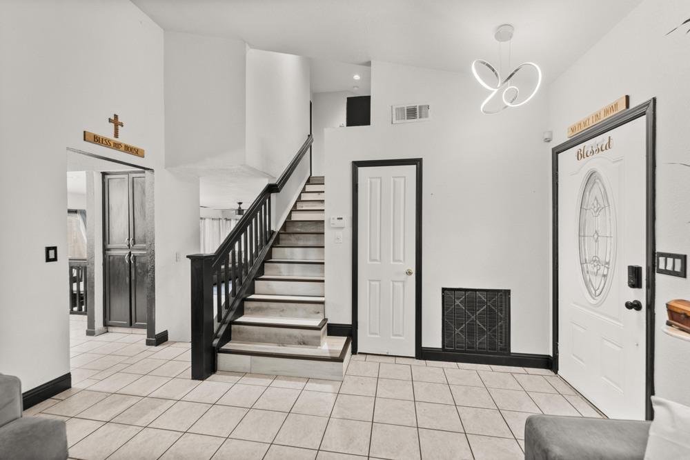 Detail Gallery Image 17 of 52 For 813 Sugar Pine Dr, Lathrop,  CA 95330 - 4 Beds | 3 Baths
