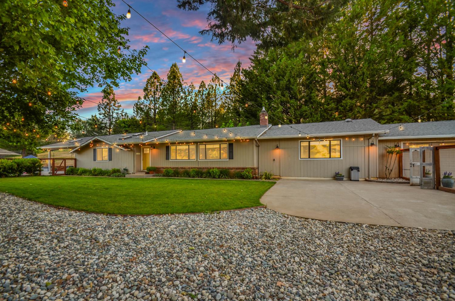 Detail Gallery Image 1 of 68 For 10376 Tabeaud Rd, Pine Grove,  CA 95665 - 3 Beds | 3 Baths