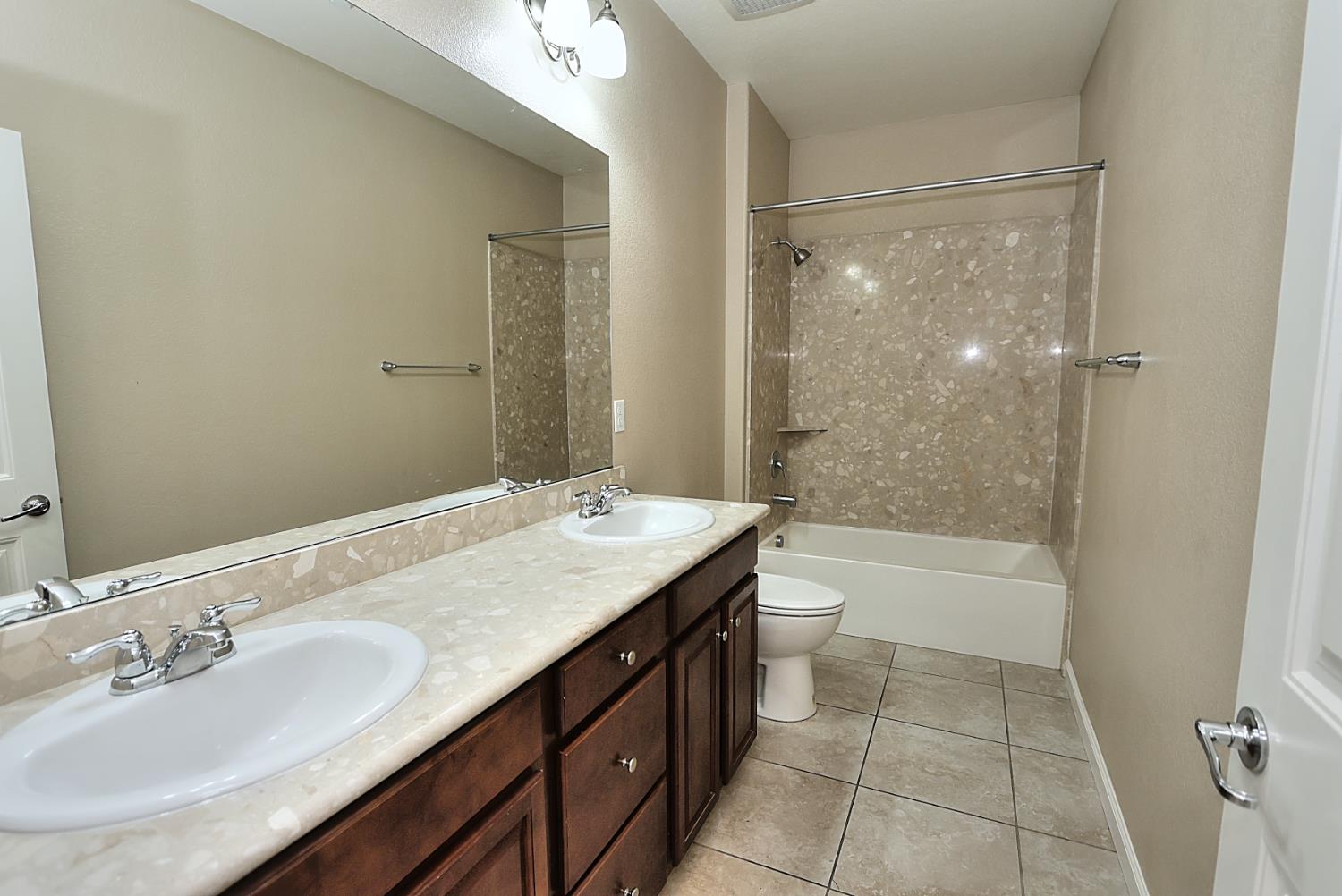 Detail Gallery Image 35 of 57 For 8012 Spiess Ct, Elk Grove,  CA 95757 - 4 Beds | 2 Baths