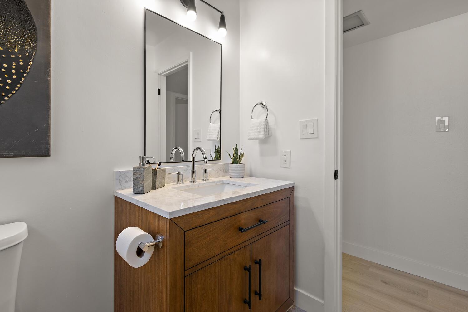 Detail Gallery Image 27 of 39 For 3300 Club Ln, Sacramento,  CA 95821 - 4 Beds | 2/1 Baths
