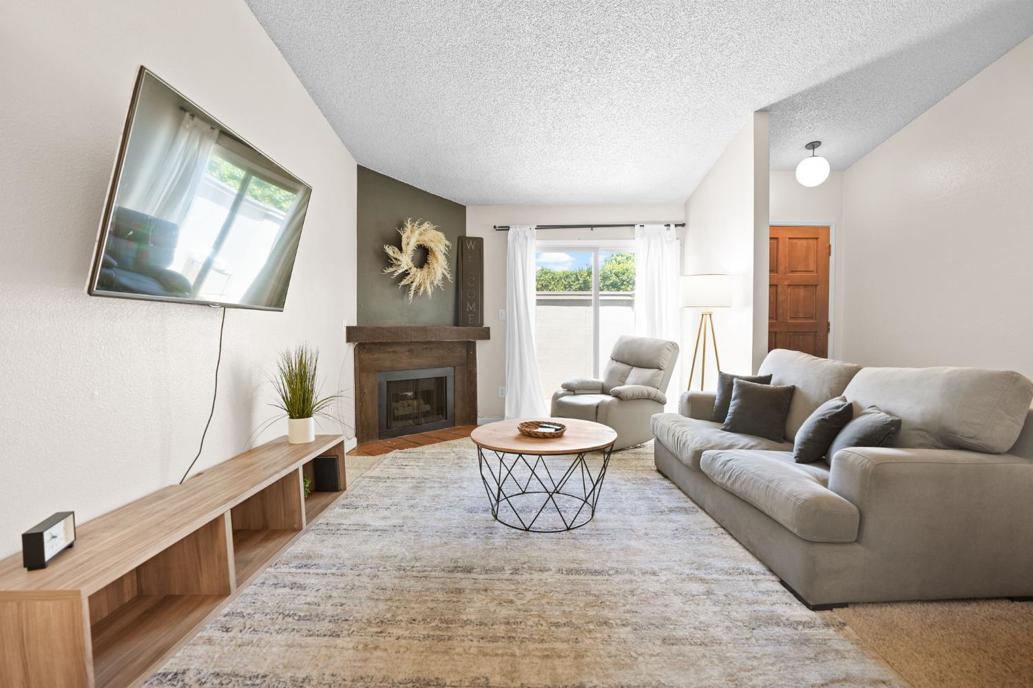 Detail Gallery Image 6 of 20 For 1313 Floyd Ave #151,  Modesto,  CA 95355 - 1 Beds | 1 Baths