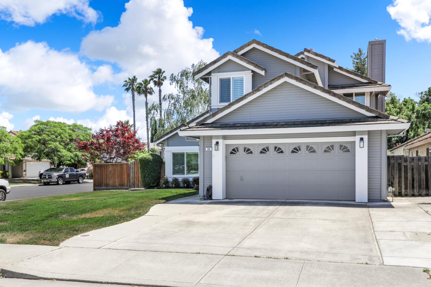 Detail Gallery Image 2 of 36 For 280 Arroyo Hondo Cir, Tracy,  CA 95376 - 3 Beds | 2/1 Baths