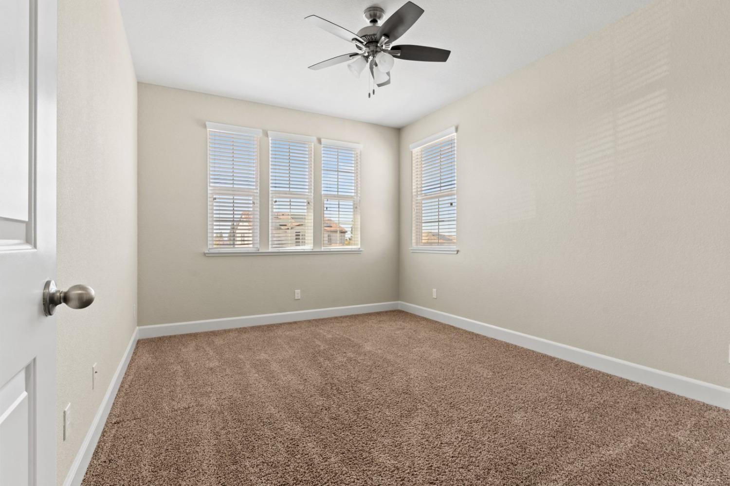 Detail Gallery Image 41 of 73 For 6307 Lookout Pass Way, Rocklin,  CA 95765 - 4 Beds | 3/1 Baths