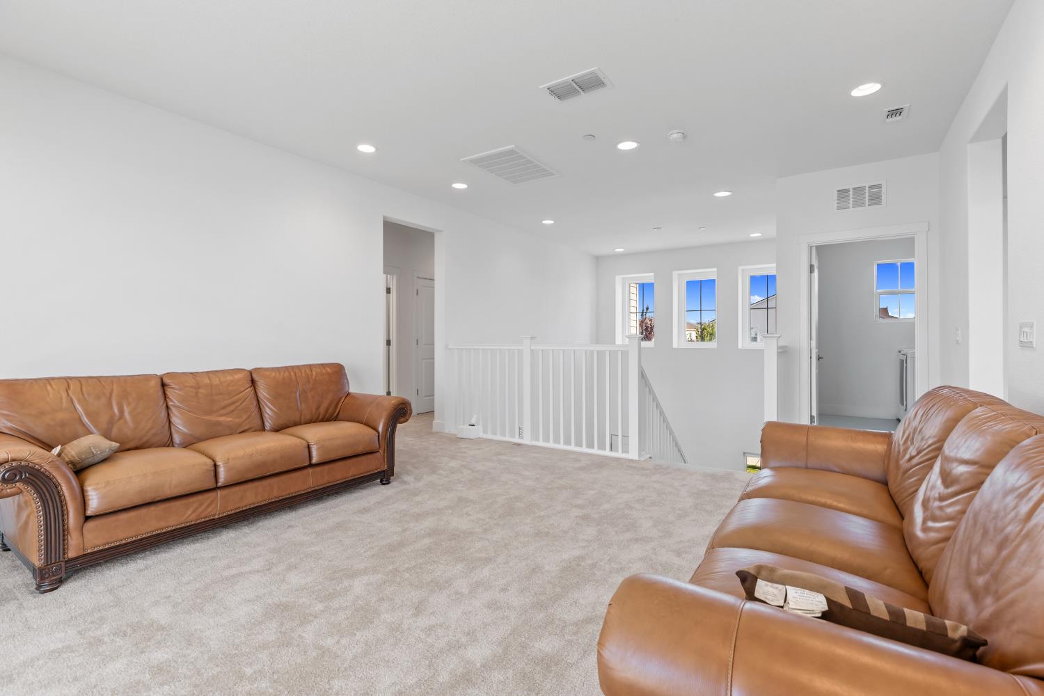 Detail Gallery Image 19 of 48 For 1674 Locksley Dr, Lathrop,  CA 95330 - 4 Beds | 3 Baths