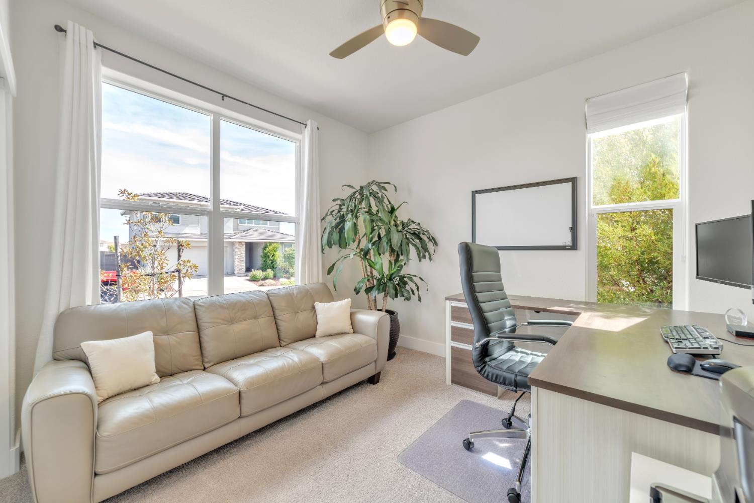 Detail Gallery Image 13 of 39 For 3227 Highgate Terrace Loop, Folsom,  CA 95630 - 4 Beds | 3 Baths