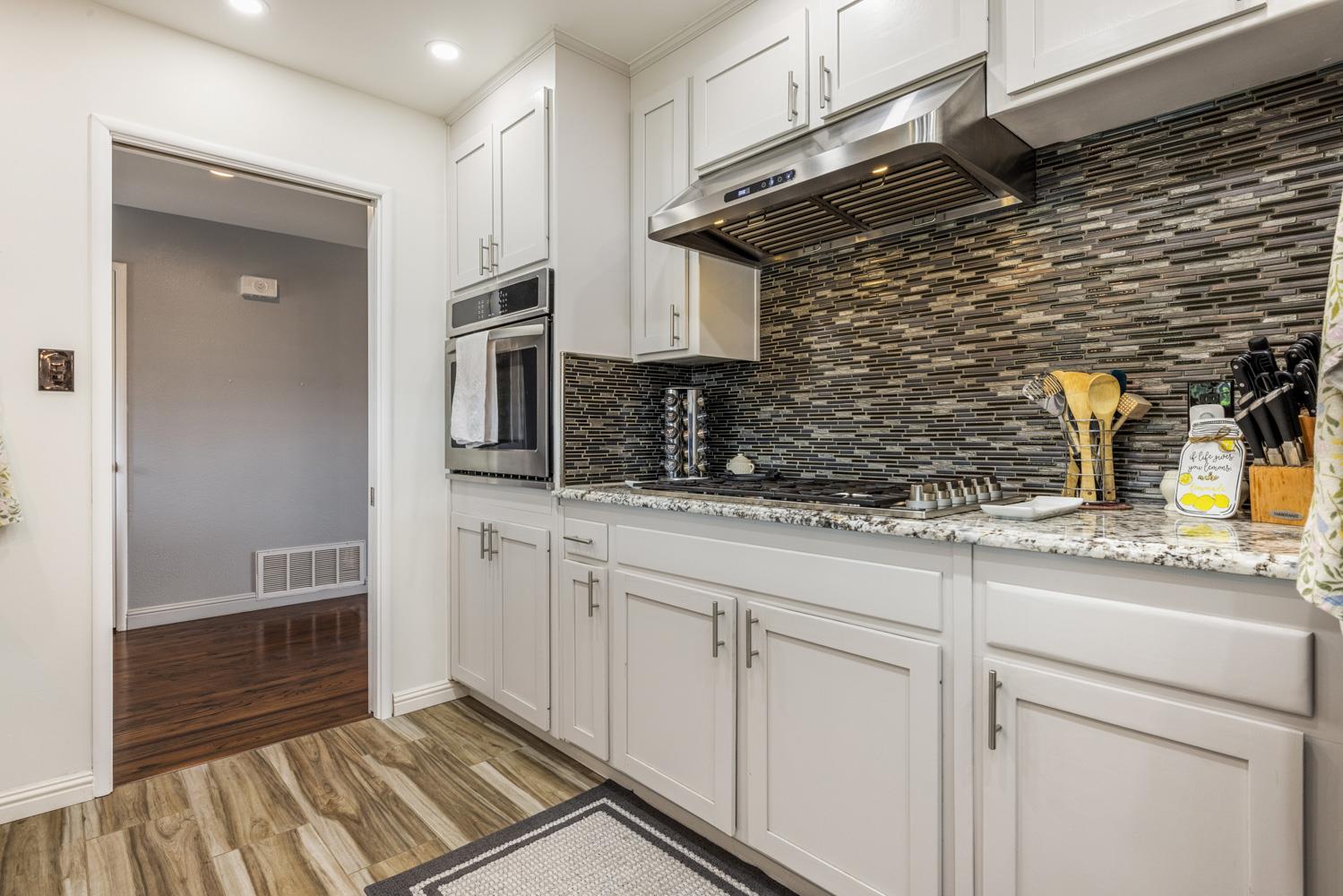 Detail Gallery Image 11 of 71 For 10501 Kimberly Dr, Manteca,  CA 95336 - 4 Beds | 3/1 Baths