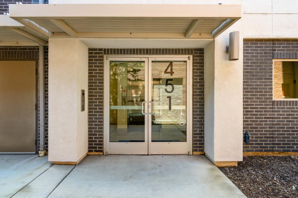 Detail Gallery Image 56 of 73 For 451 Tailoff Ln #401,  Sacramento,  CA 95818 - 2 Beds | 3 Baths