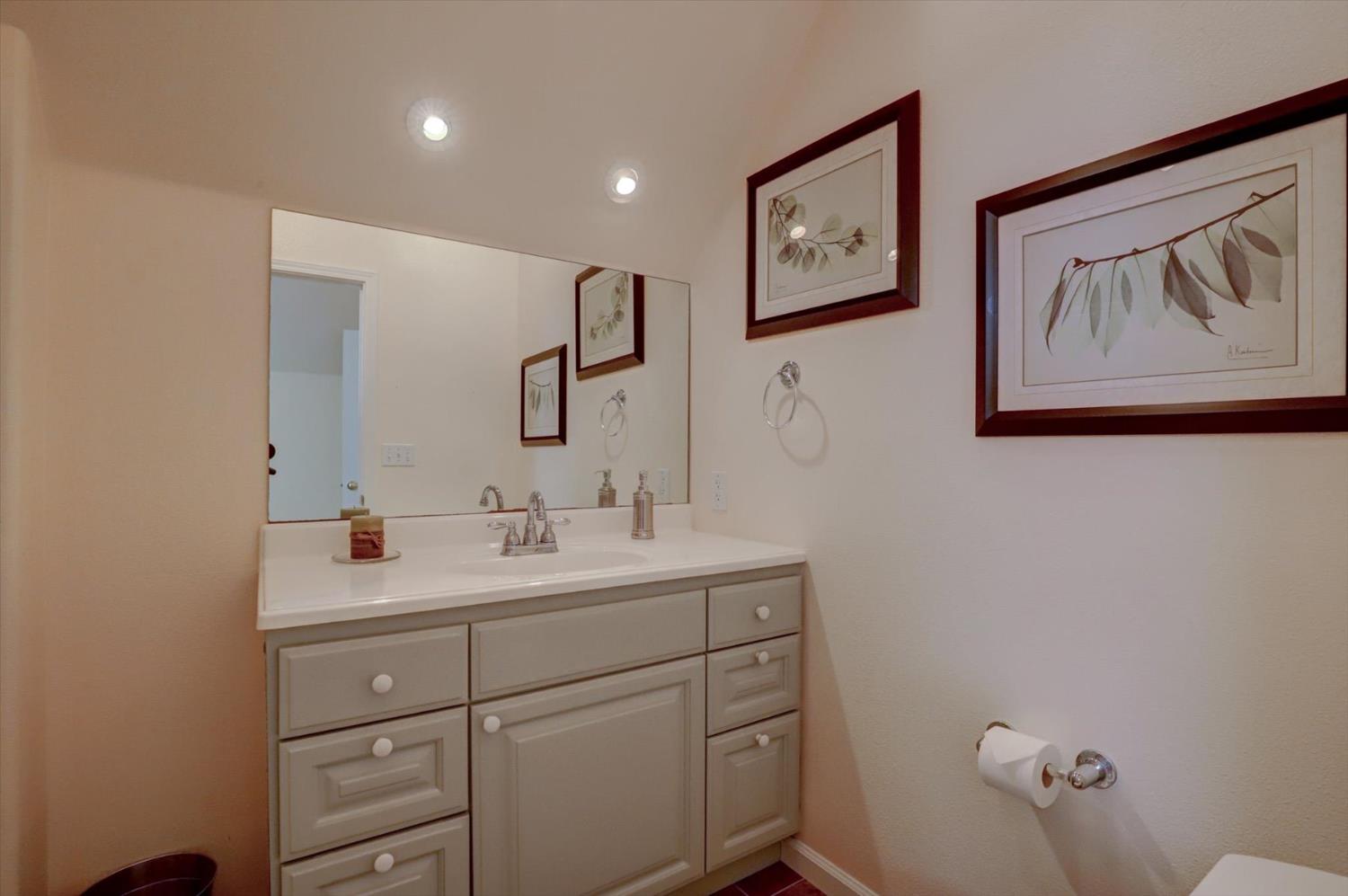 Detail Gallery Image 43 of 99 For 13459 Bass Trail, Grass Valley,  CA 95945 - 4 Beds | 3 Baths