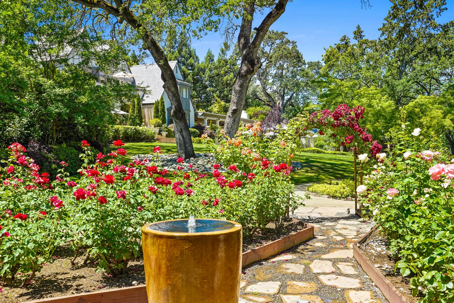 Detail Gallery Image 76 of 89 For 510 Knightsbridge Ln, Sacramento,  CA 95864 - 6 Beds | 4/1 Baths