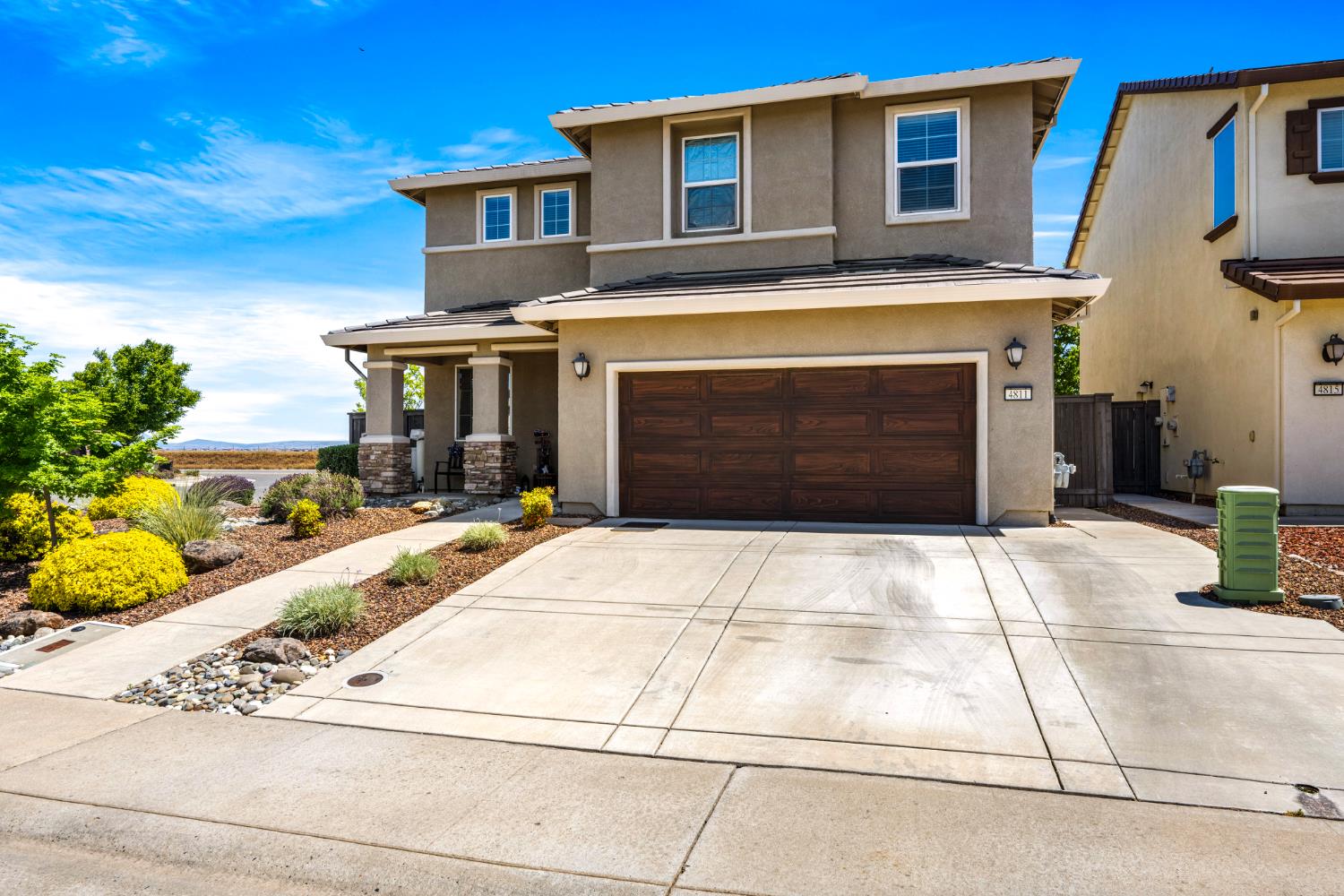 Detail Gallery Image 2 of 44 For 4811 Copper Sunset Way, Rancho Cordova,  CA 95742 - 5 Beds | 3 Baths