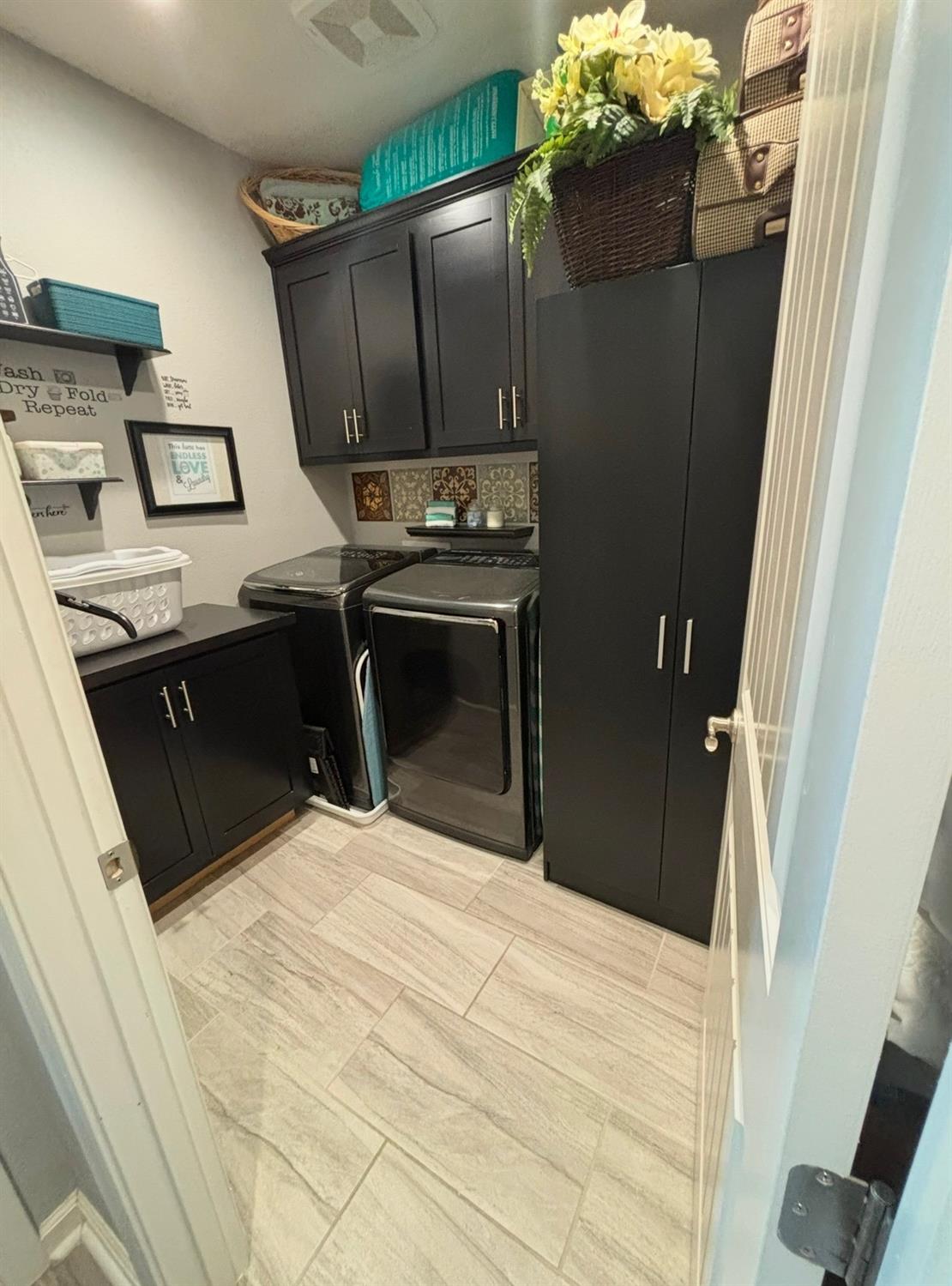 Detail Gallery Image 14 of 15 For 4348 Natomas Central Dr, Sacramento,  CA 95834 - 3 Beds | 2/1 Baths