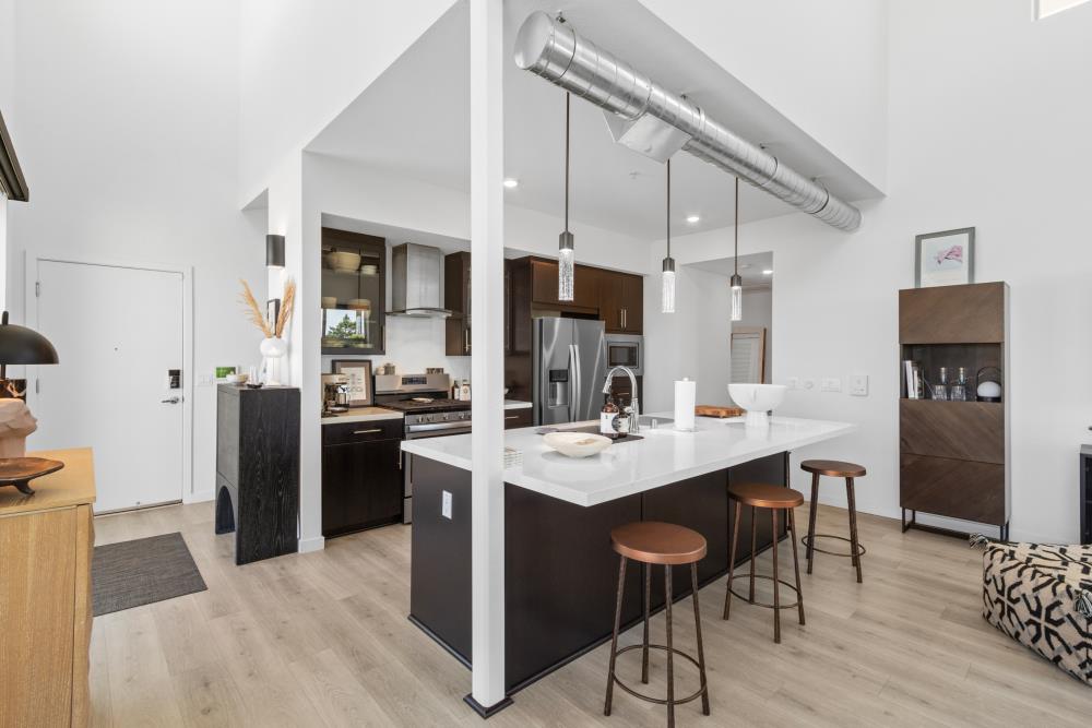 Detail Gallery Image 8 of 73 For 451 Tailoff Ln #401,  Sacramento,  CA 95818 - 2 Beds | 3 Baths