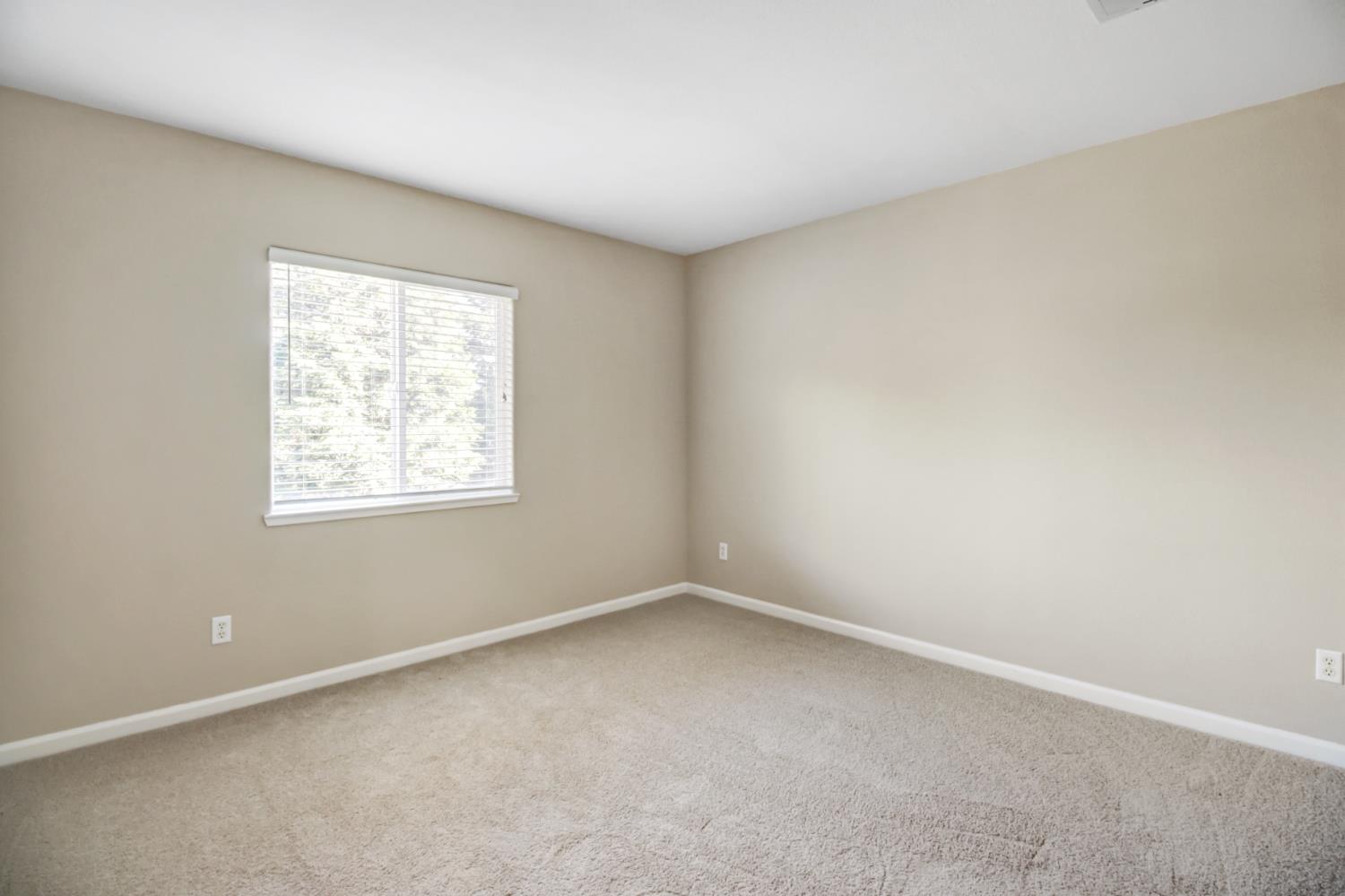 Detail Gallery Image 37 of 44 For 205 Dover Ct, Lincoln,  CA 95648 - 4 Beds | 2/1 Baths