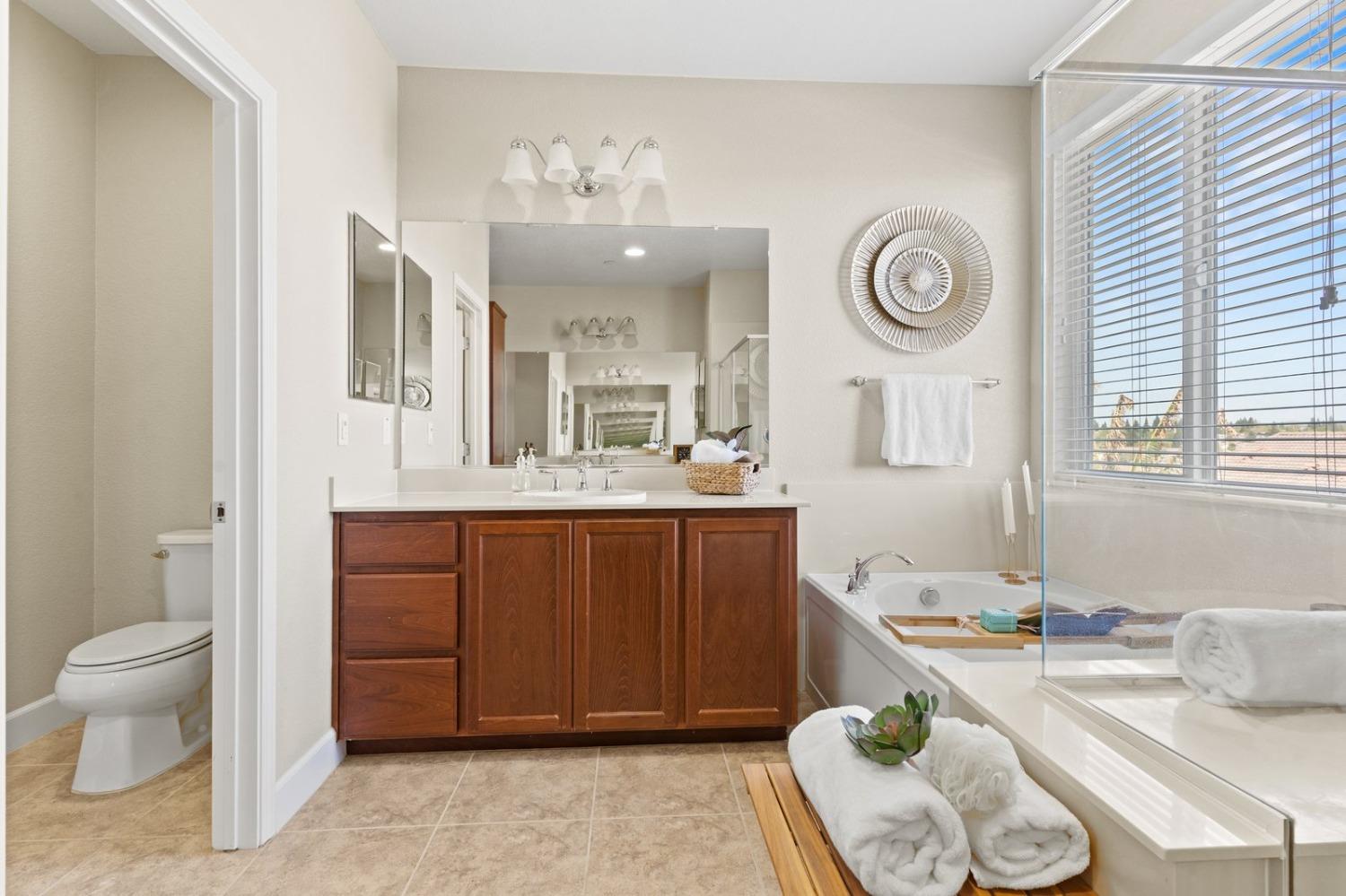 Detail Gallery Image 65 of 73 For 6307 Lookout Pass Way, Rocklin,  CA 95765 - 4 Beds | 3/1 Baths