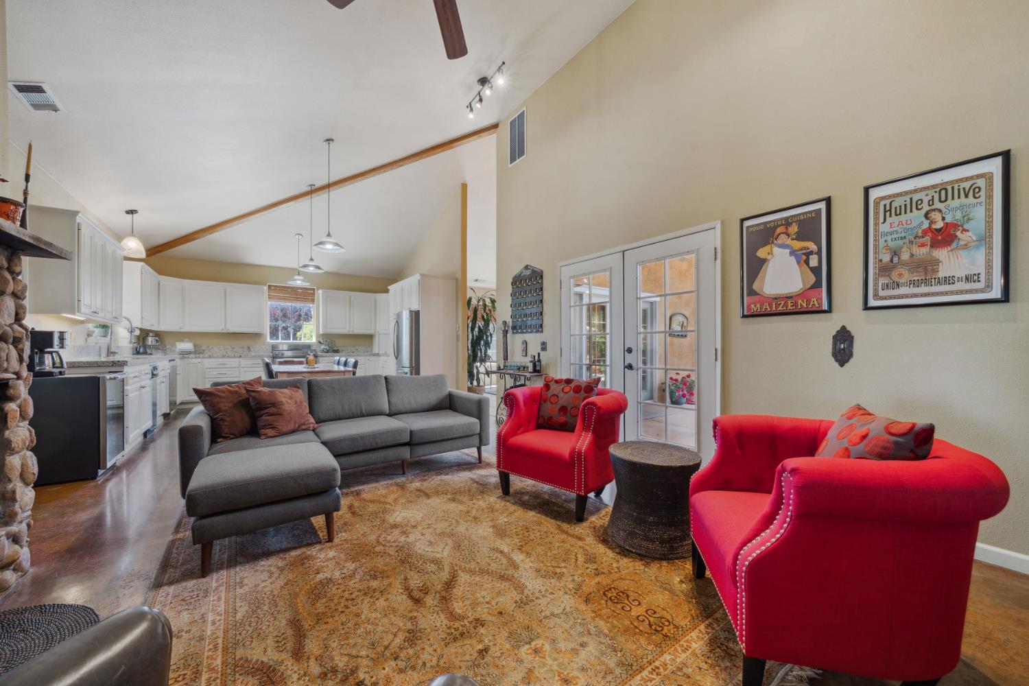 Detail Gallery Image 15 of 73 For 11321 New York Ranch Rd, Jackson,  CA 95642 - 3 Beds | 2/1 Baths