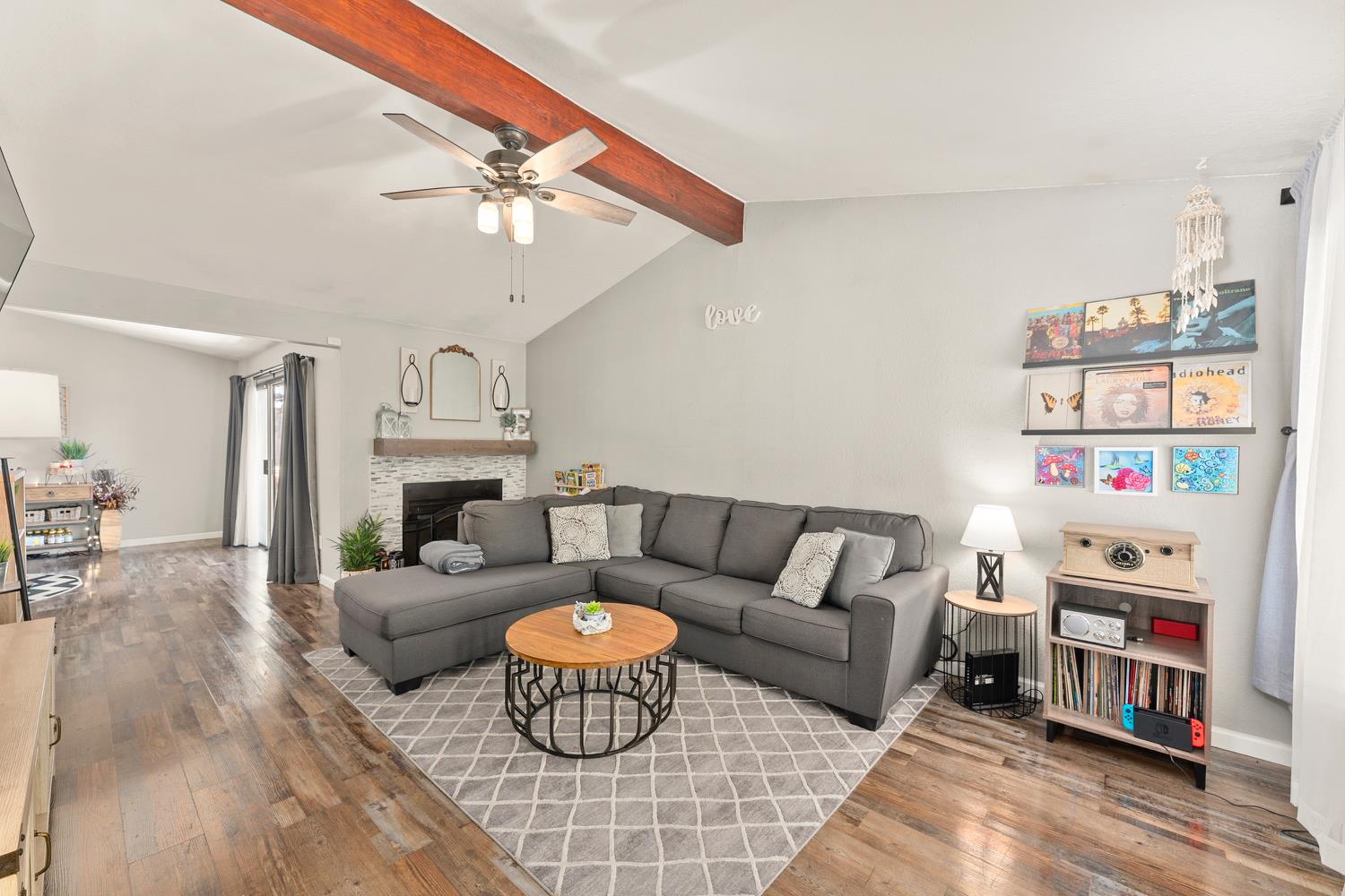 Detail Gallery Image 10 of 47 For 7679 Lakewood Park Dr, Sacramento,  CA 95828 - 2 Beds | 2 Baths