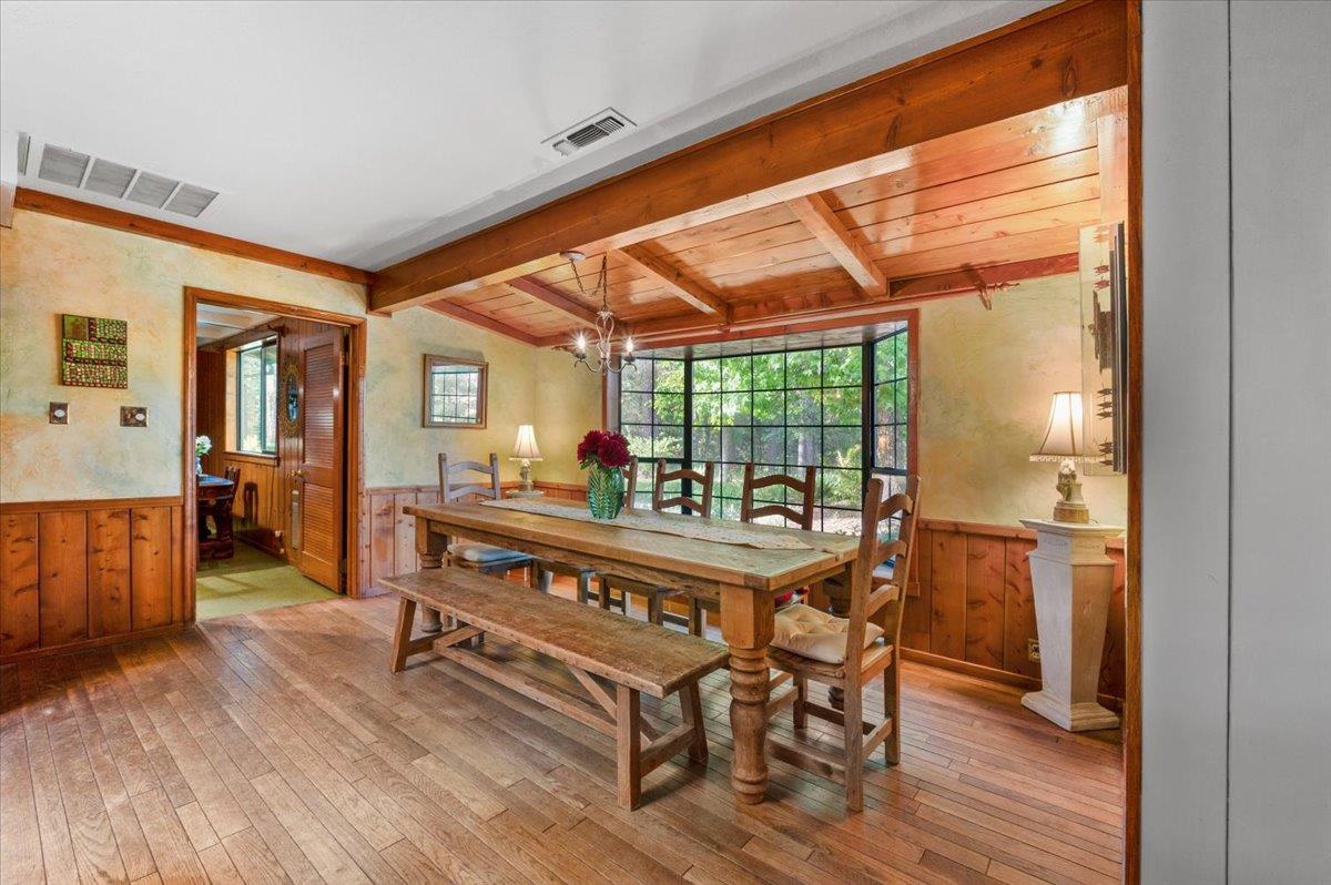 Karrys Place, Grass Valley, California image 22