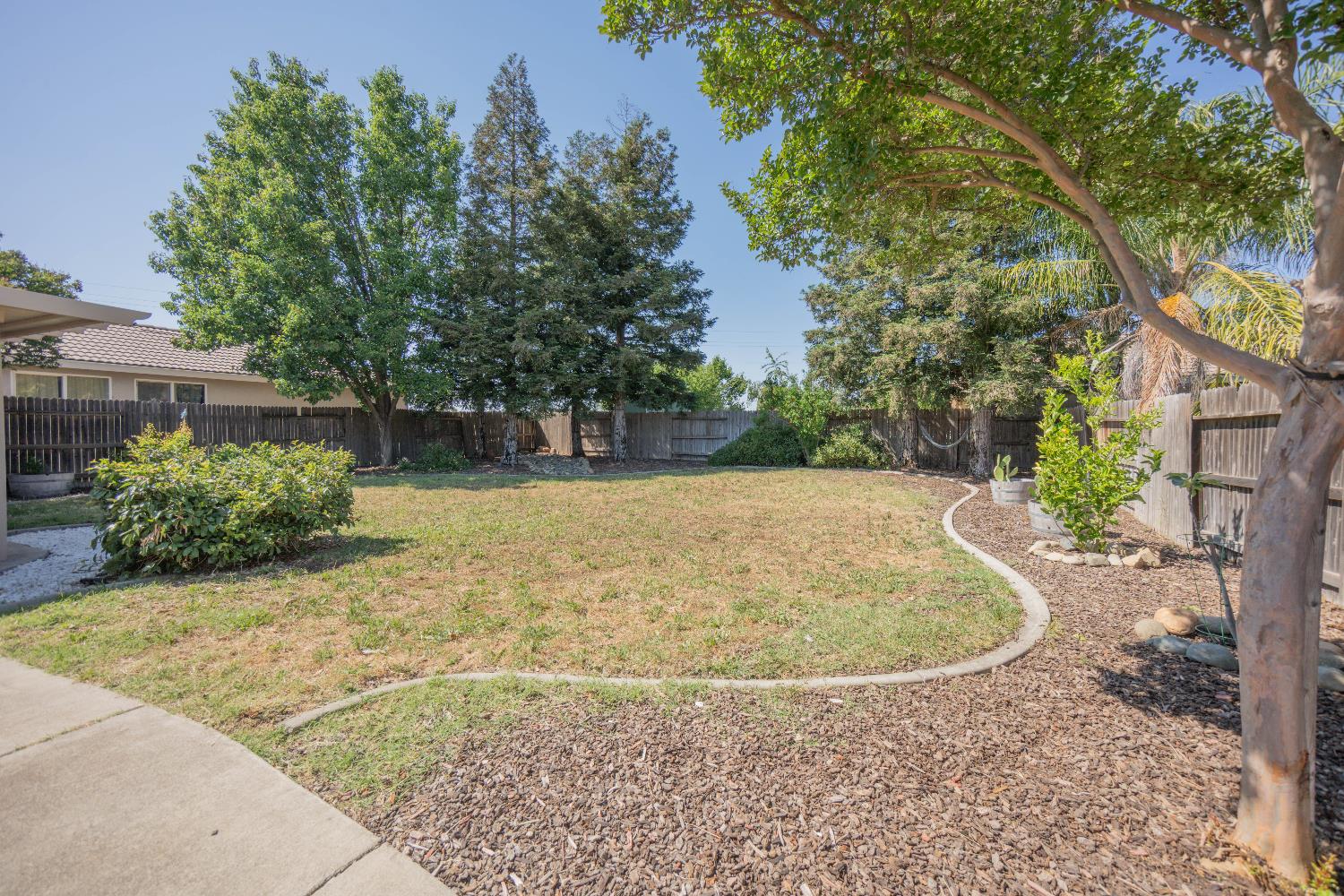 Detail Gallery Image 31 of 36 For 1187 W Kneebone Ct, Plumas Lake,  CA 95961 - 3 Beds | 2 Baths