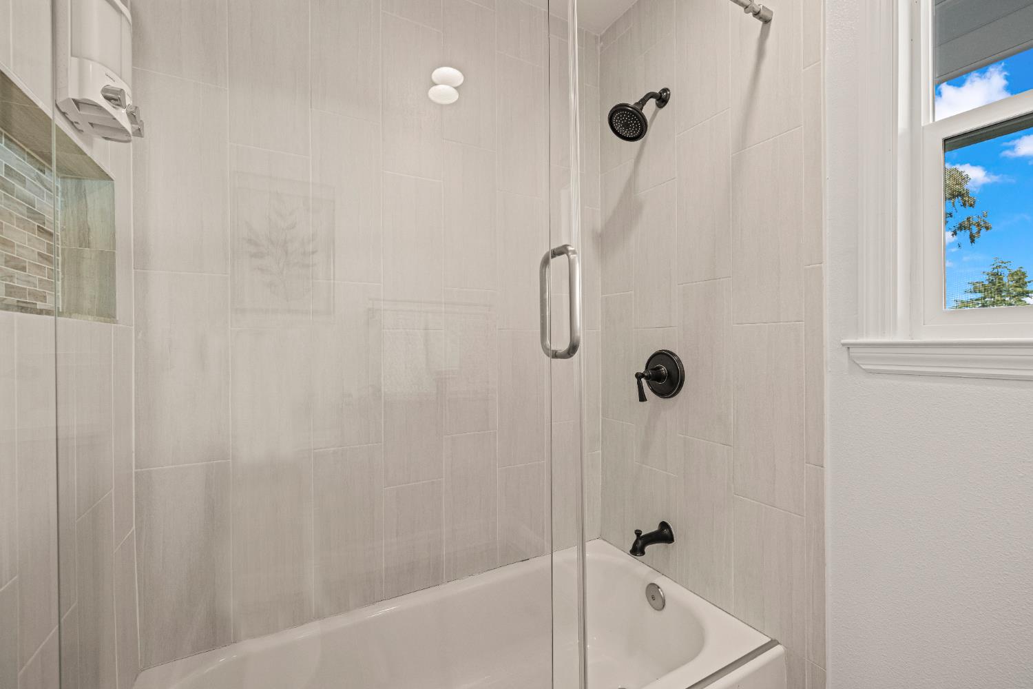 Detail Gallery Image 73 of 94 For 6615 Arabian Cir, Granite Bay,  CA 95746 - 5 Beds | 3 Baths